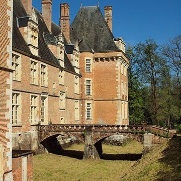Château de Saint-Amand-en-Puisaye