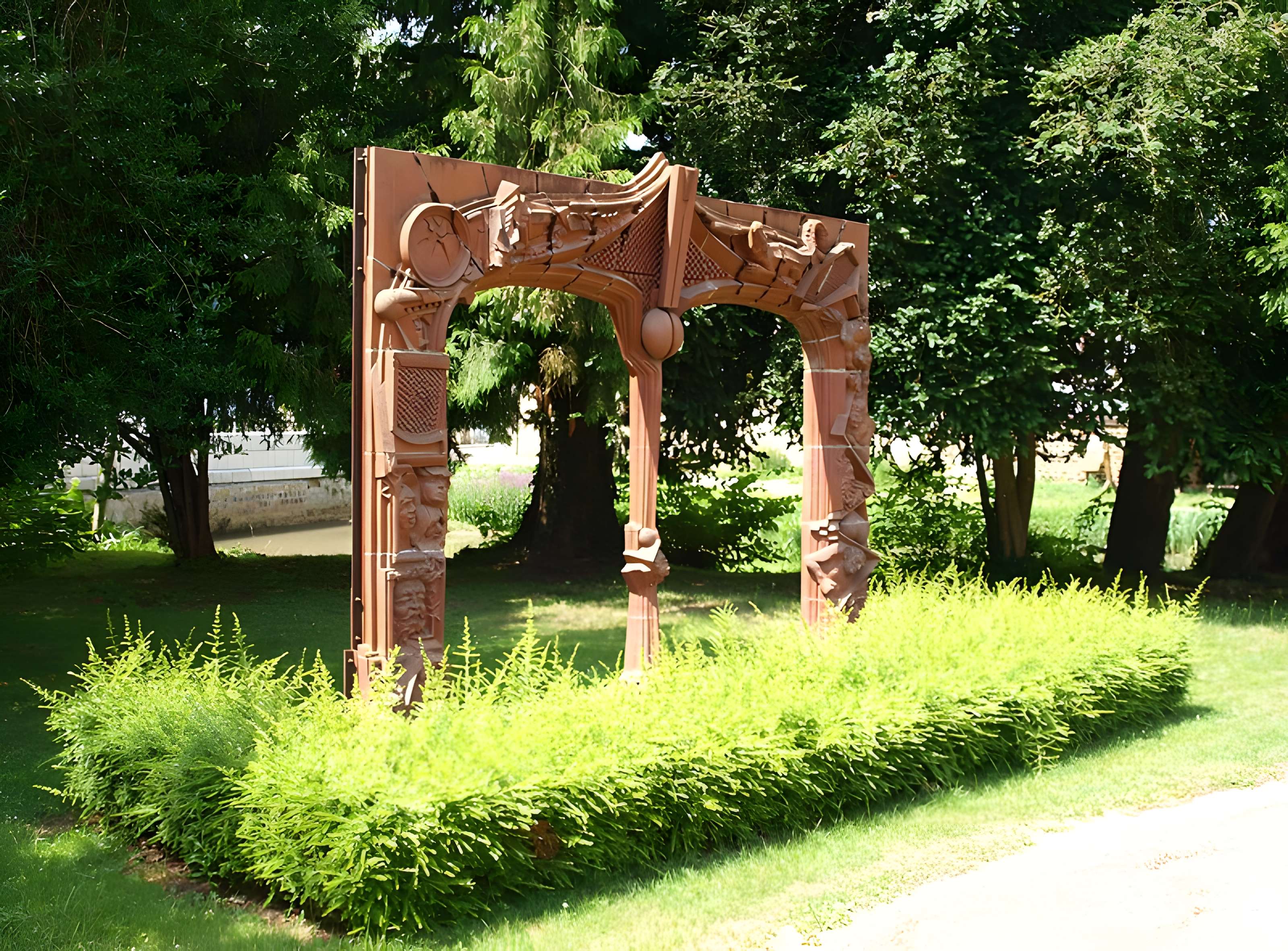 Château de Saint-Amand-en-Puisaye