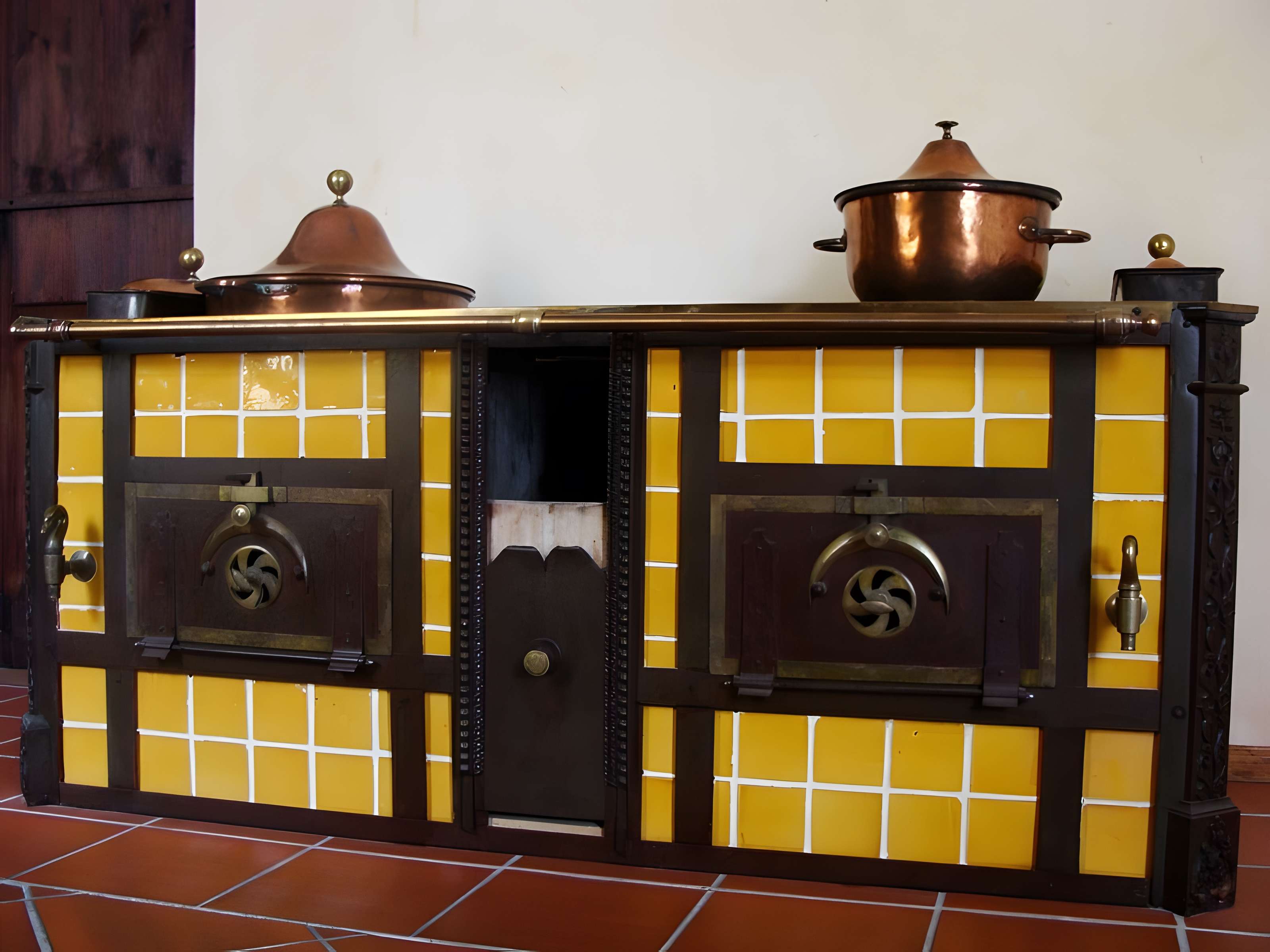 Apothicairerie de l'Hôpital Saint-Jean à Lodève 