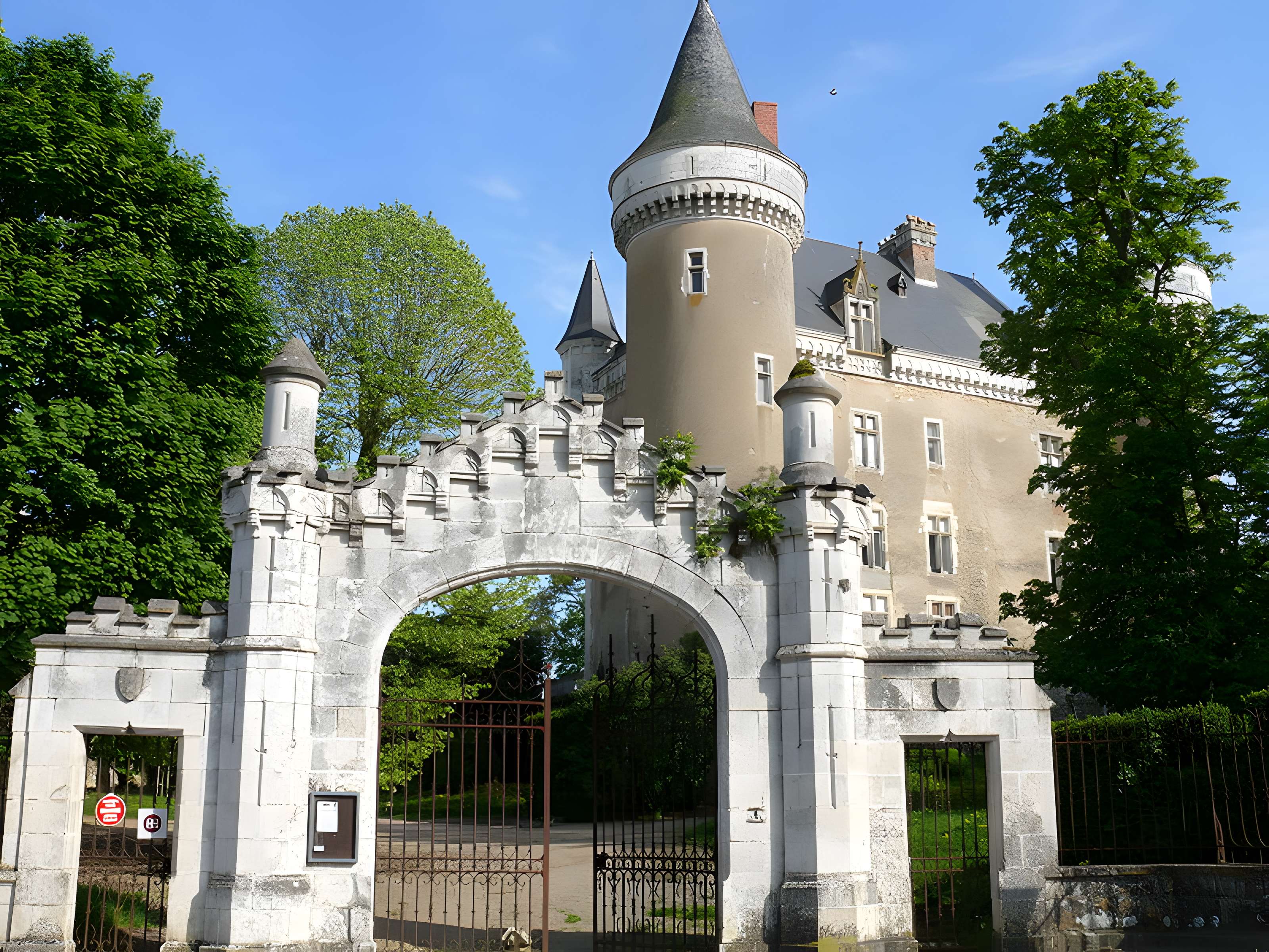 Château de Saint-Chartier