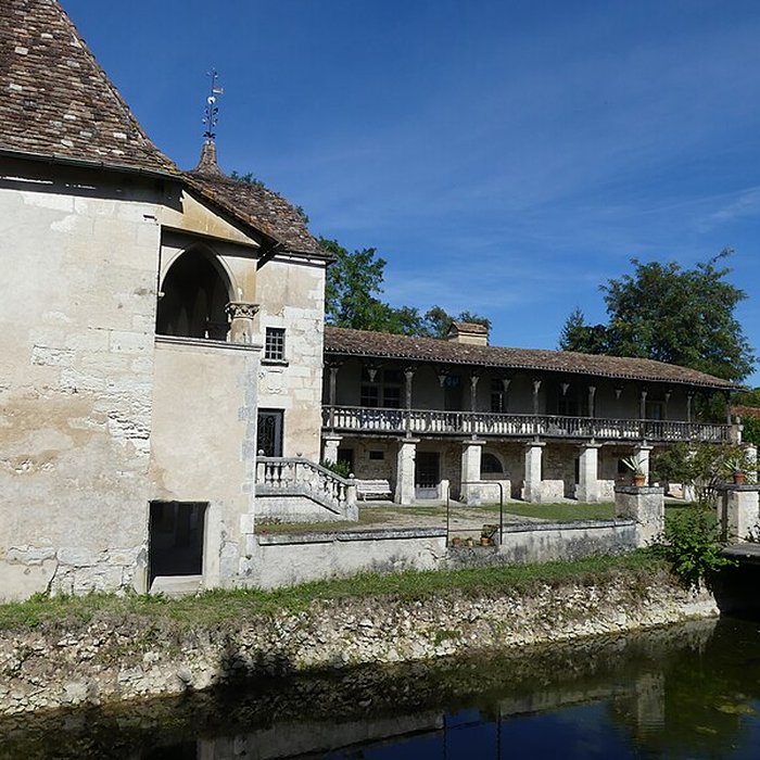 Photo de Château de Saint-Germain-du-Salembre