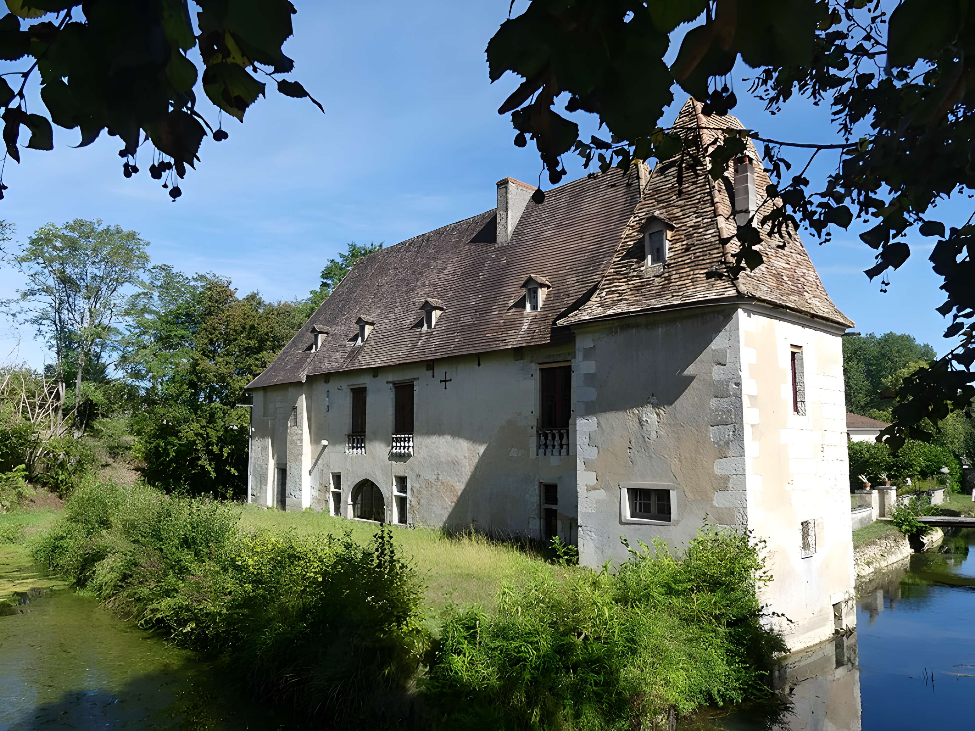 Château de Saint-Germain-du-Salembre