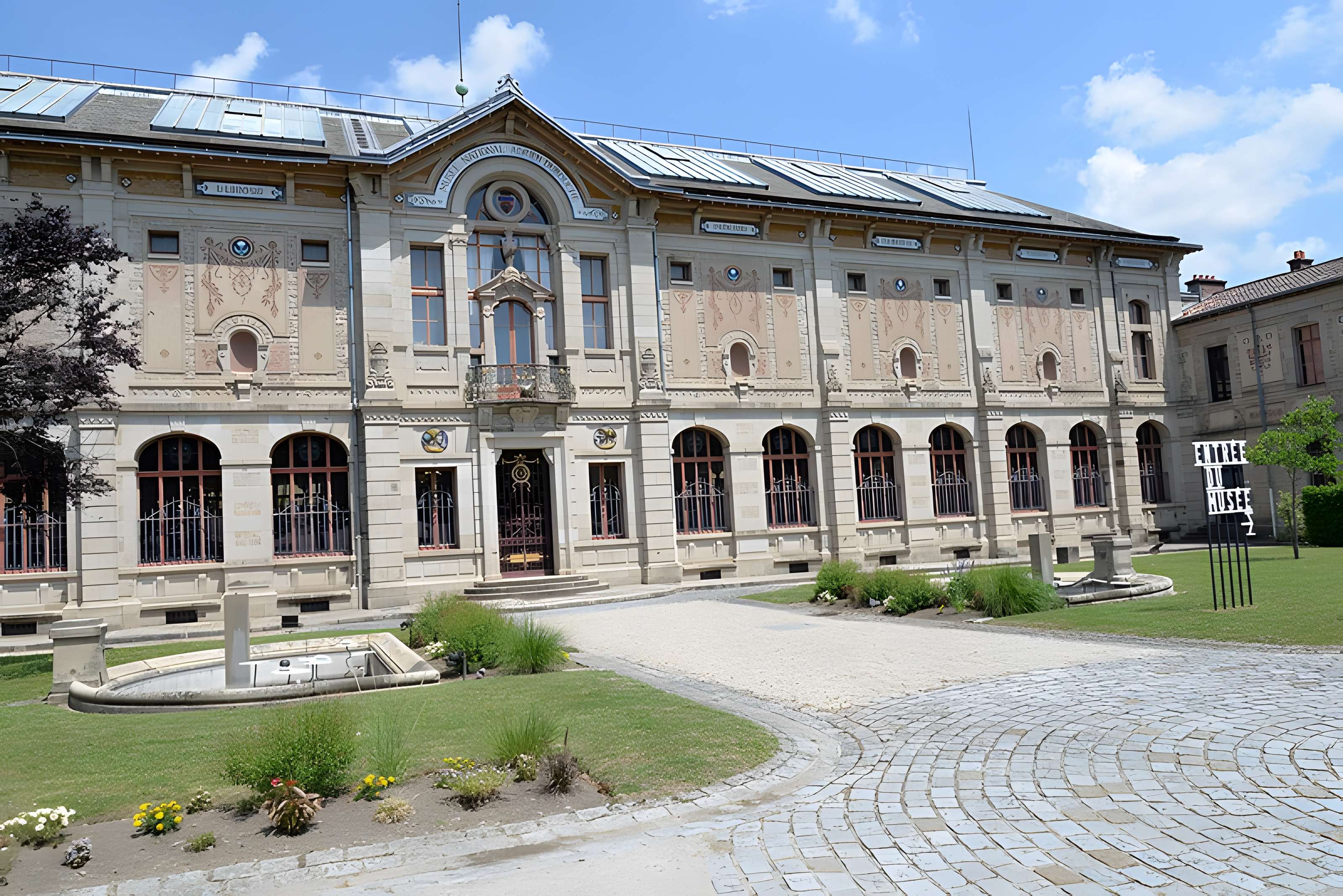 Musée national Adrien Dubouché à Limoges
