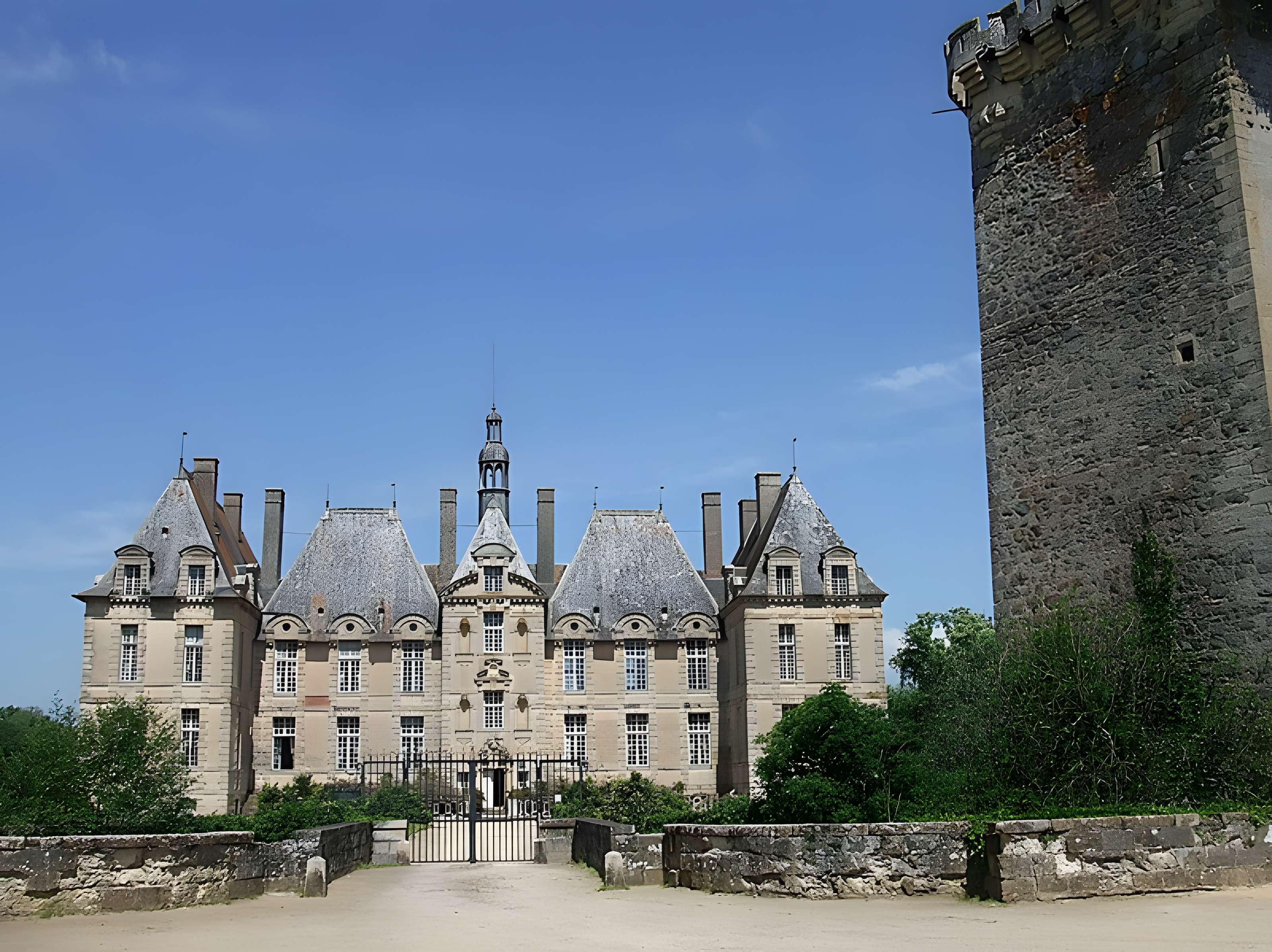 Château de Saint-Loup-sur-Thouet