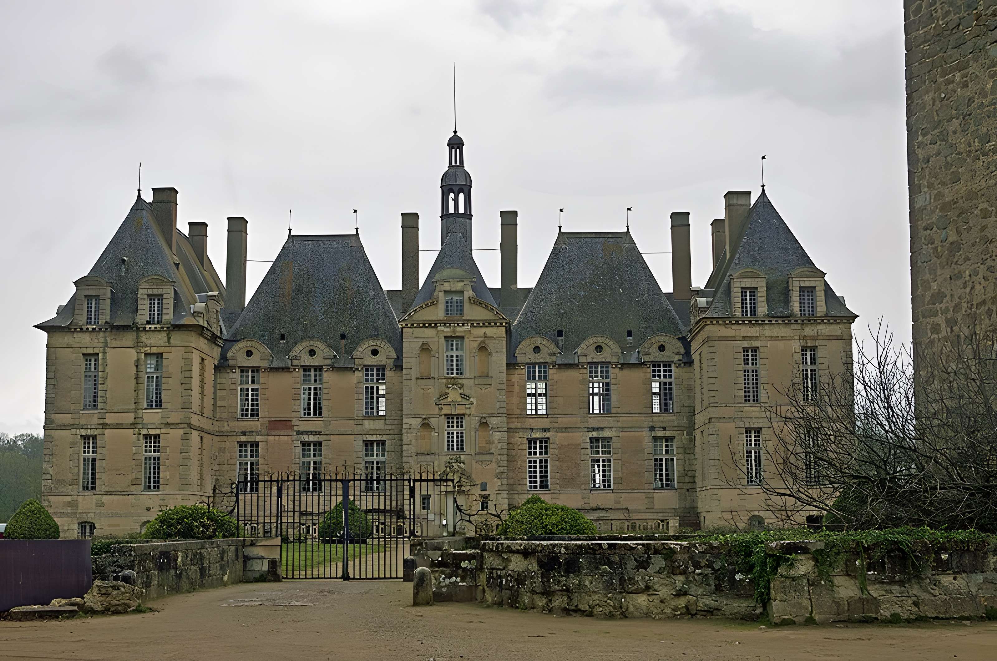 Château de Saint-Loup-sur-Thouet