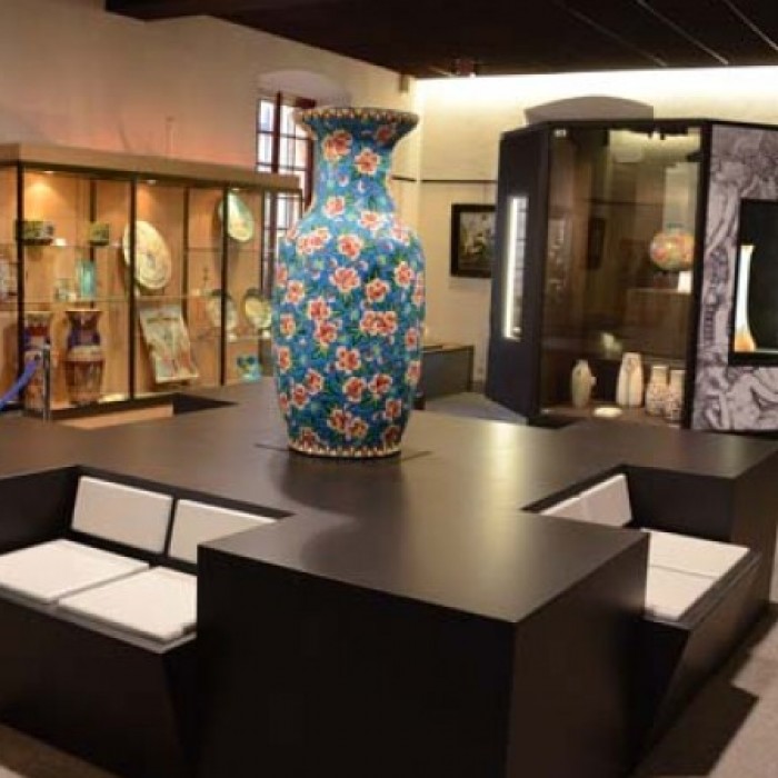Photo de Musée municipal des émaux et faïences