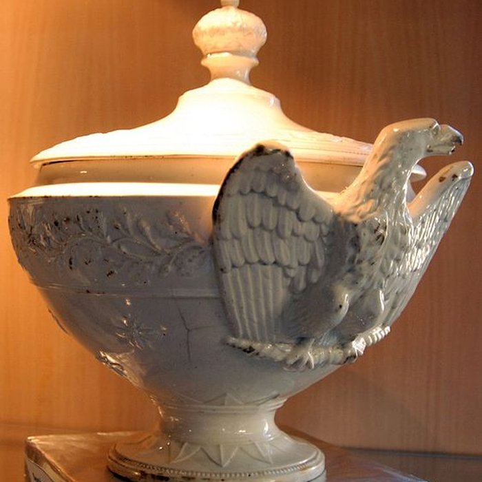 Photo de Musée municipal des émaux et faïences