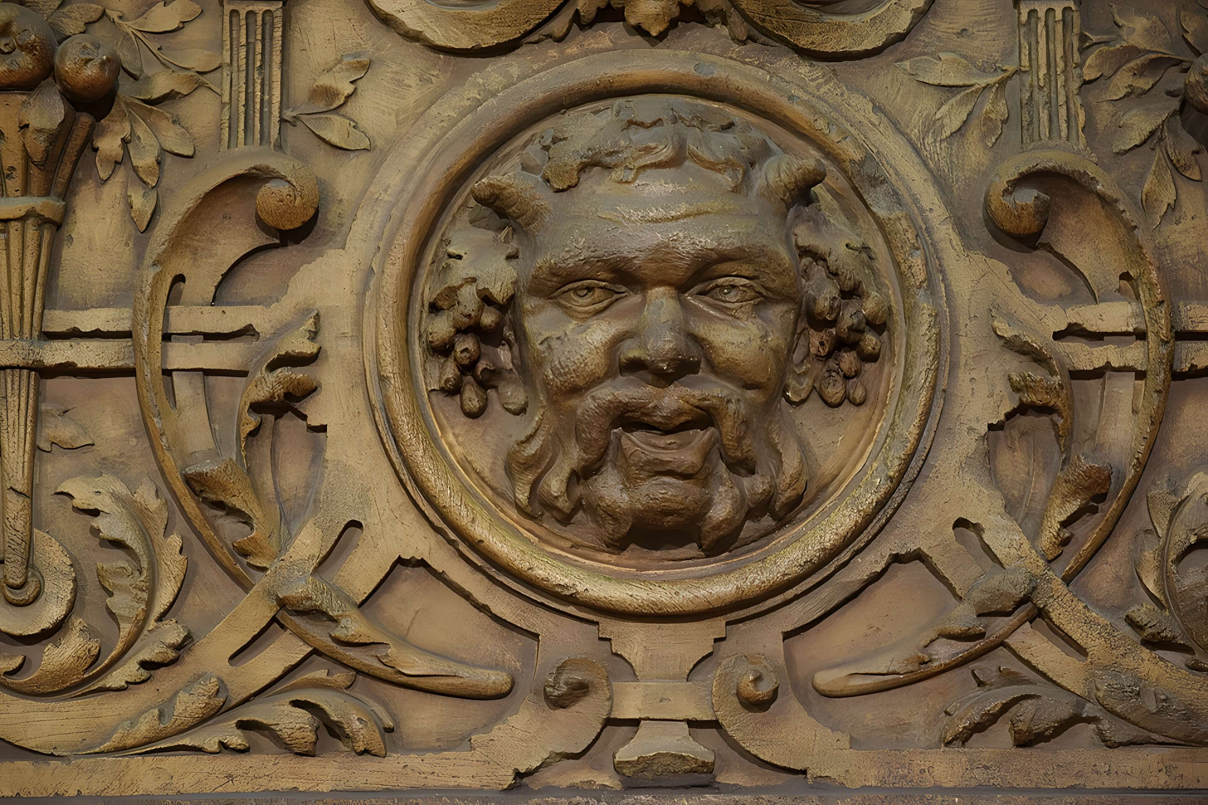 Musée municipal des émaux et faïences