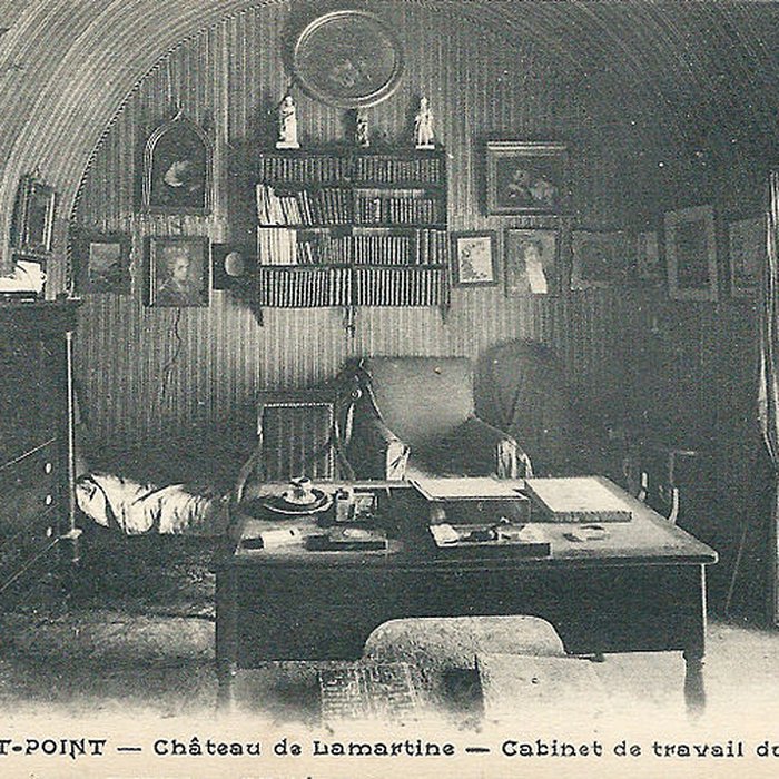 Photo de Château de Saint-Point