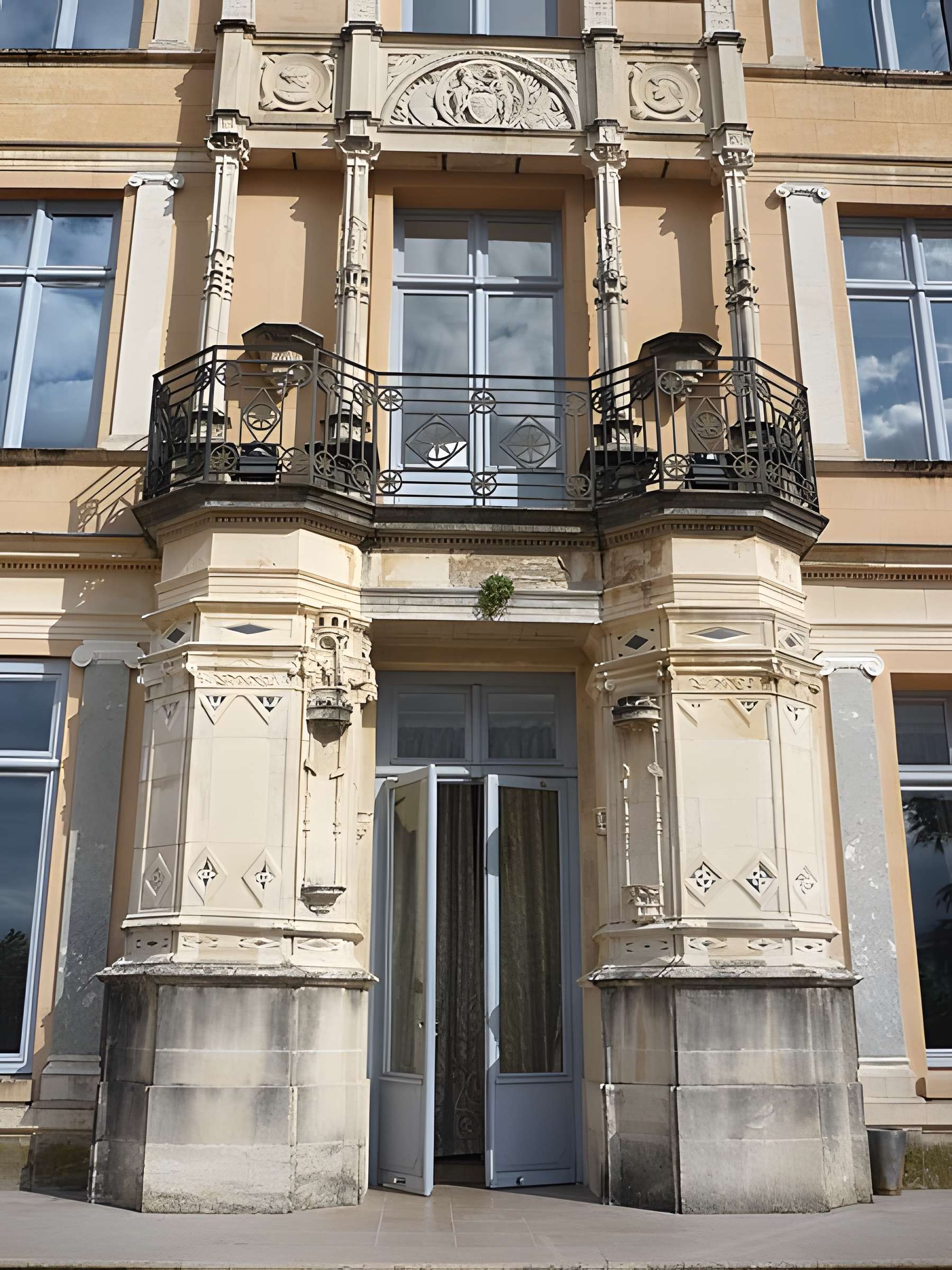 Château de Saint-Priest 