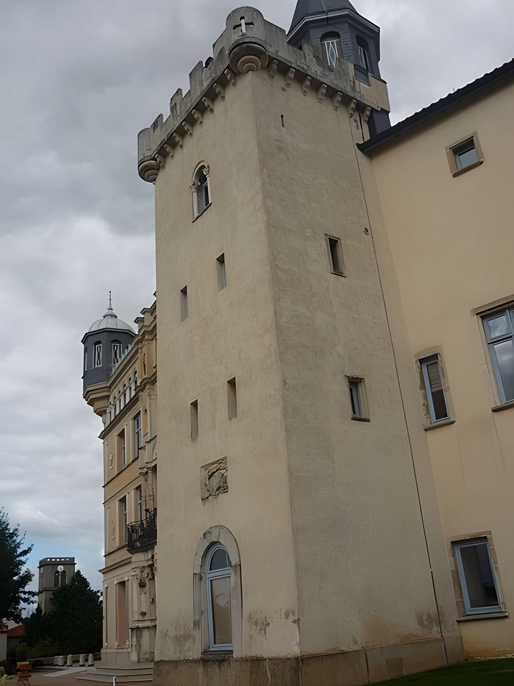 Château de Saint-Priest 