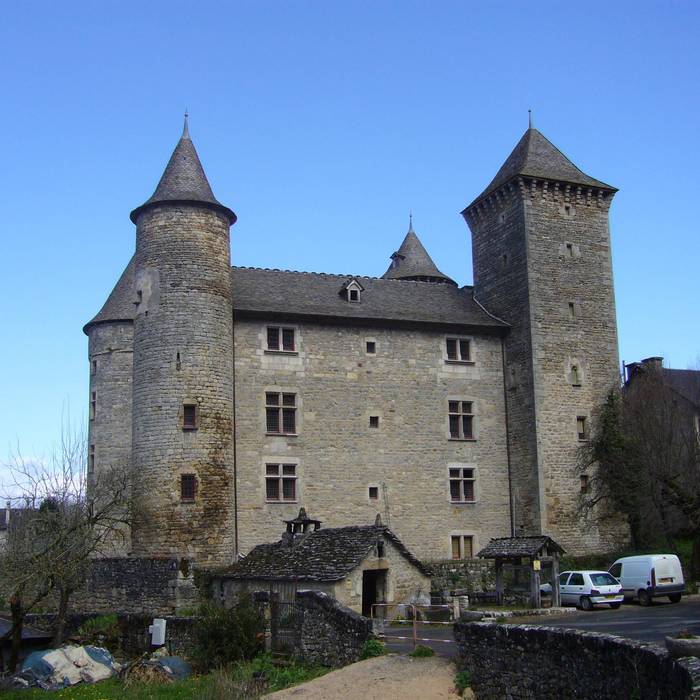 Photo de Château de Saint-Saturnin en Lozère