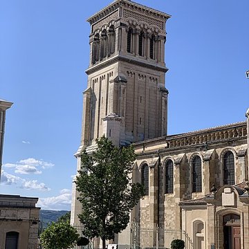 Cathédrale Saint-Apollinaire de Valence