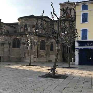 Cathédrale Saint-Apollinaire de Valence