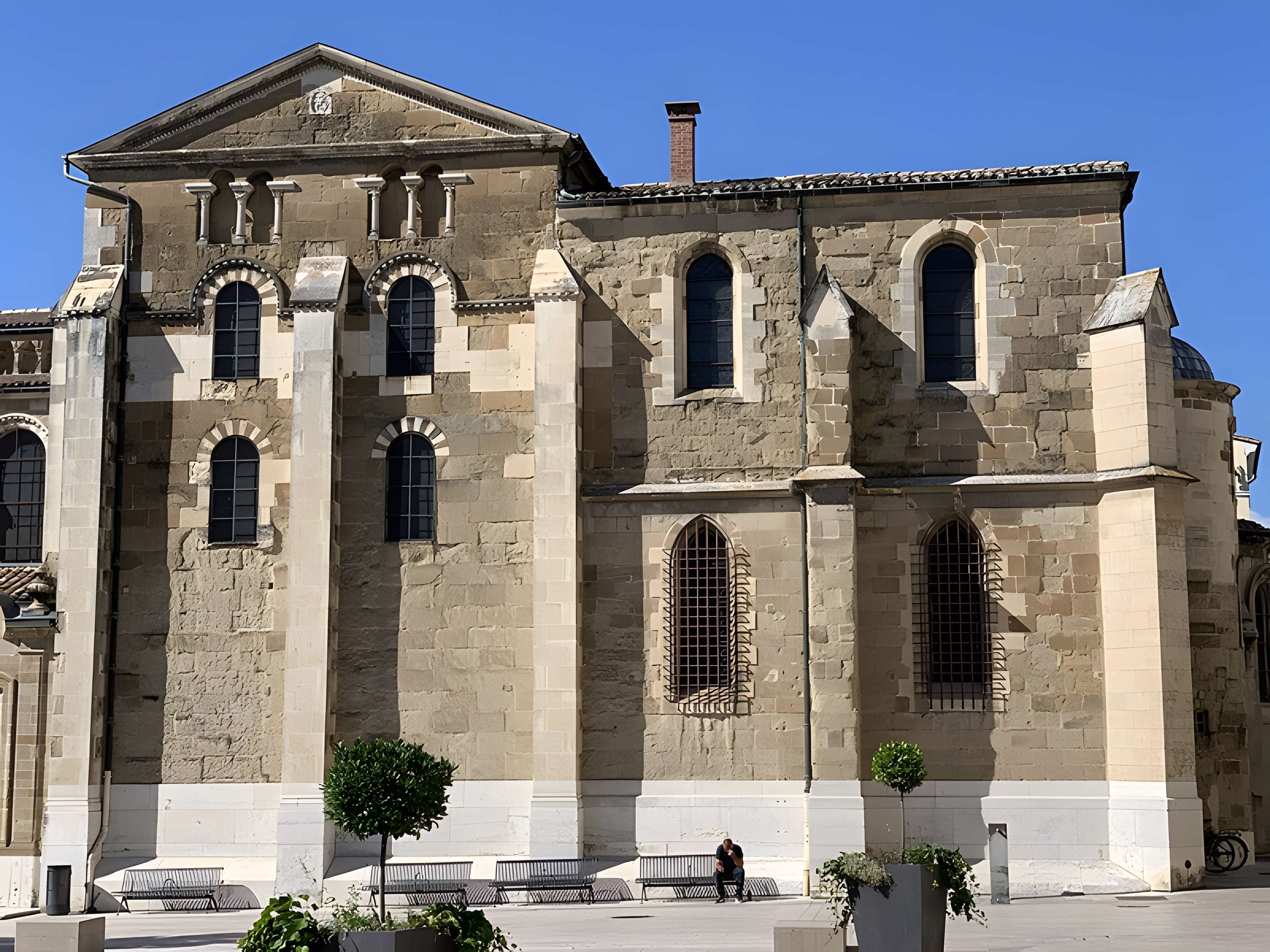Cathédrale Saint-Apollinaire de Valence