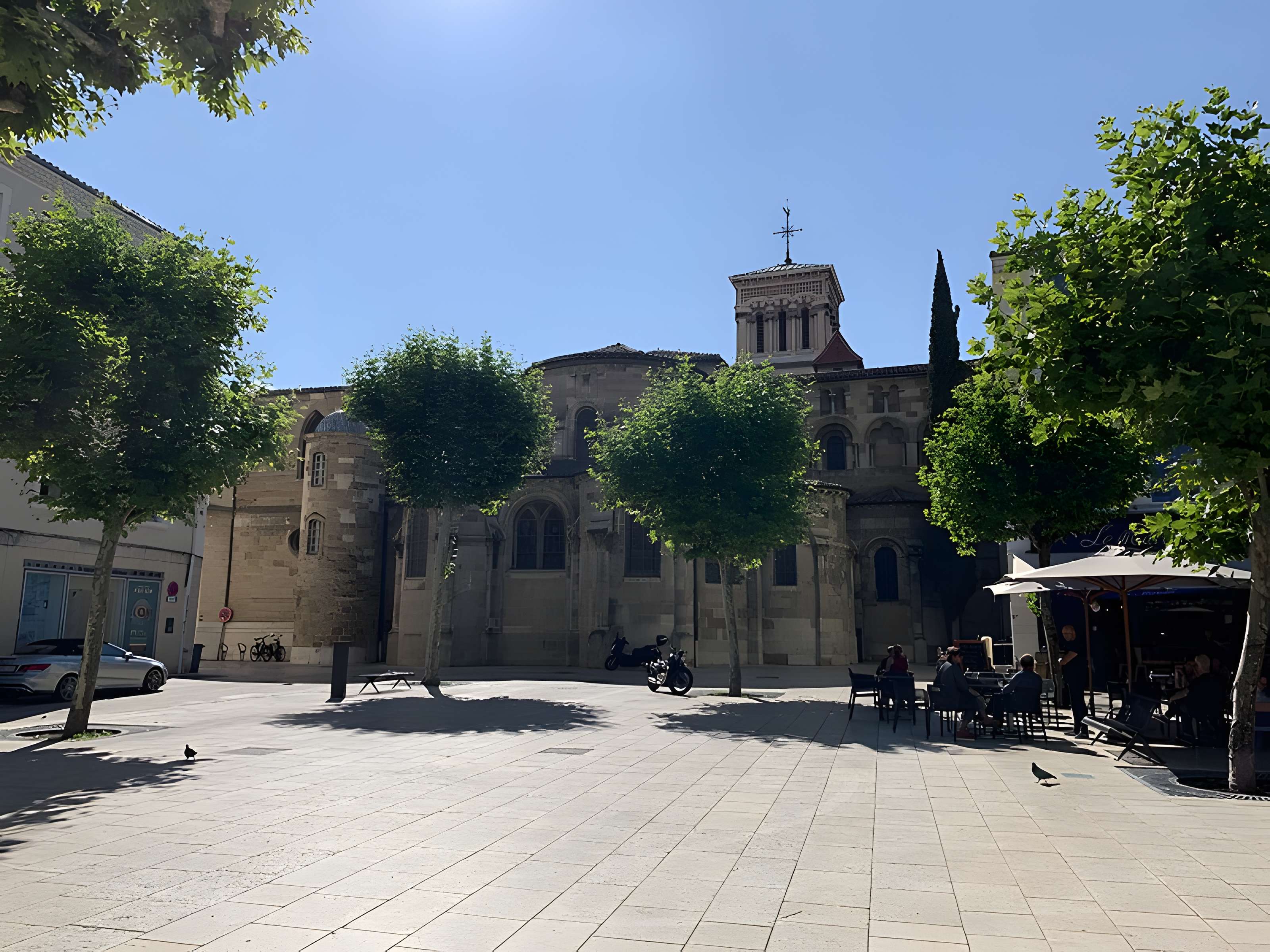 Cathédrale Saint-Apollinaire de Valence