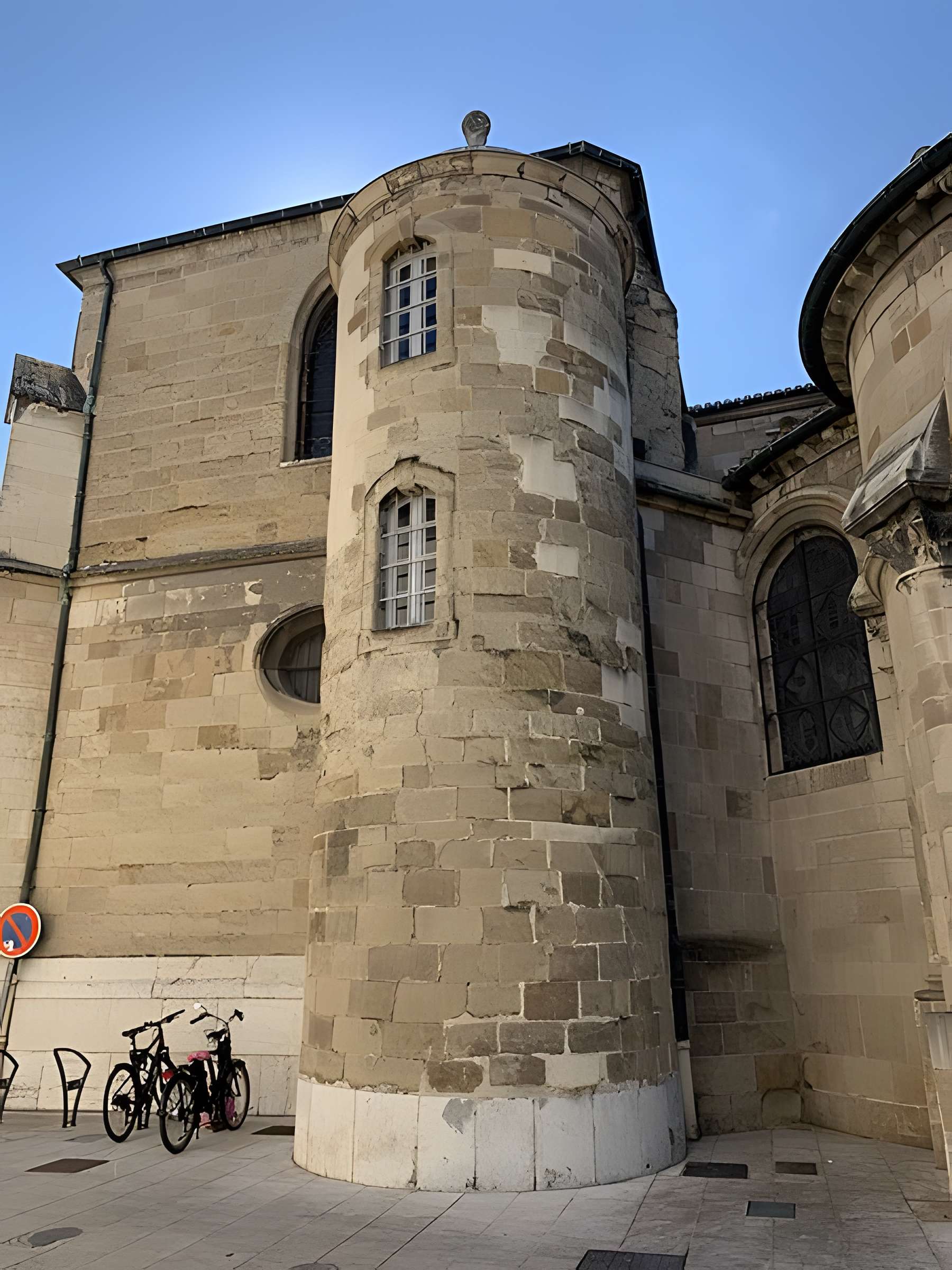 Cathédrale Saint-Apollinaire de Valence