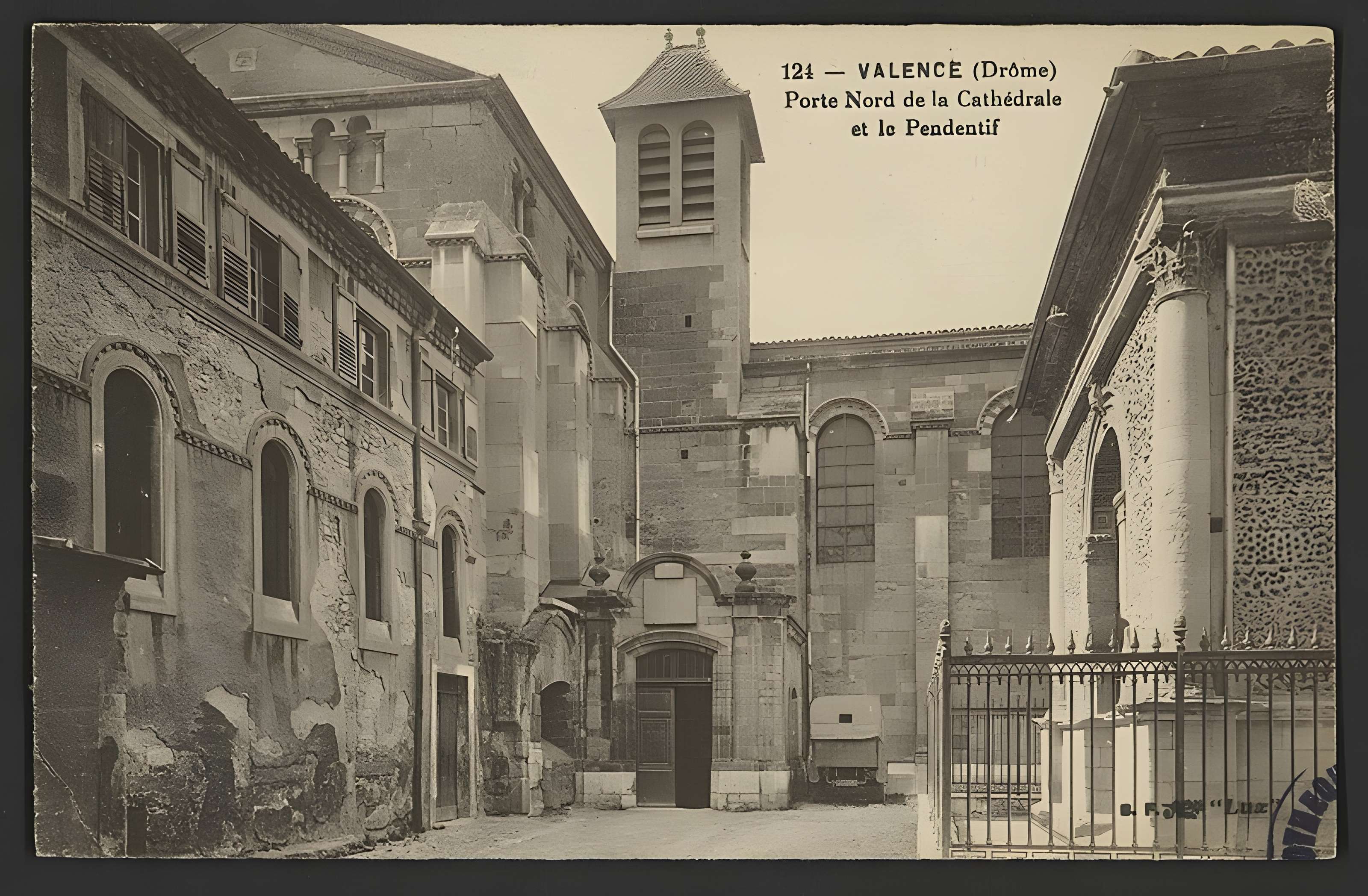 Cathédrale Saint-Apollinaire de Valence