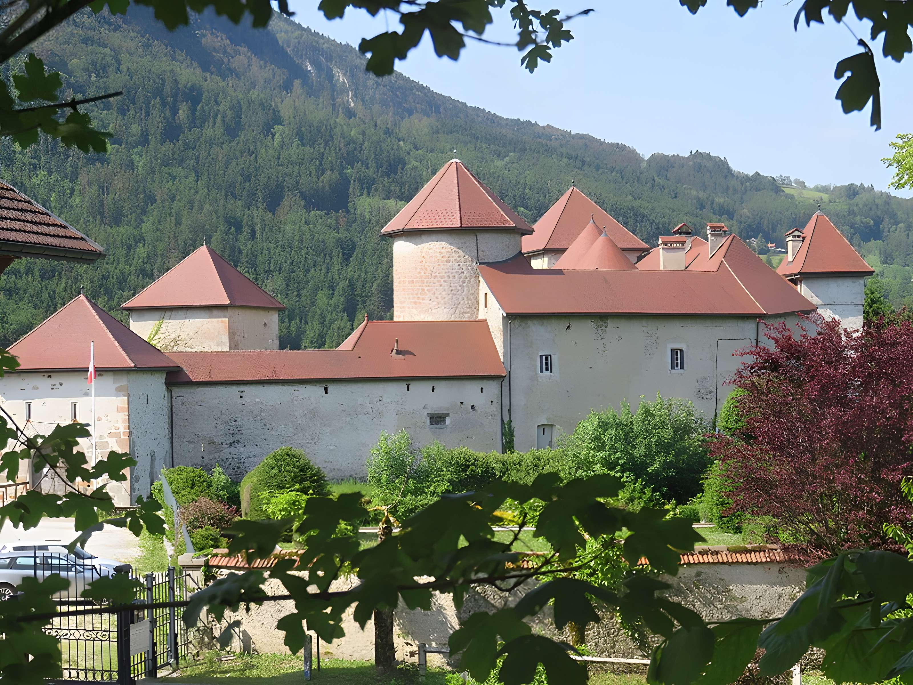 Château de Thorens, appelé par erreur Château de Sales