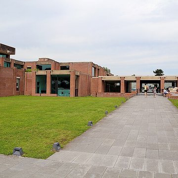 Musée dart moderne, dart contemporain et dart brut à Villeneuve-dAscq