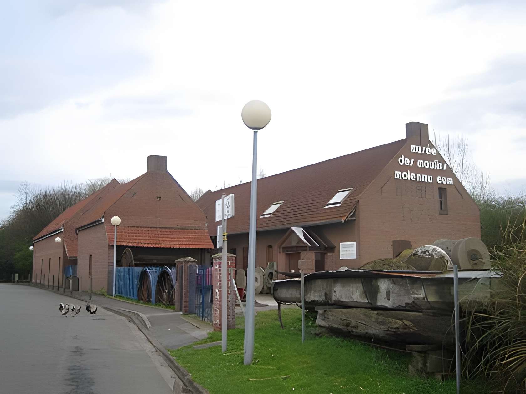 Musée des moulins de Villeneuve-d'Ascq extérieur du musée