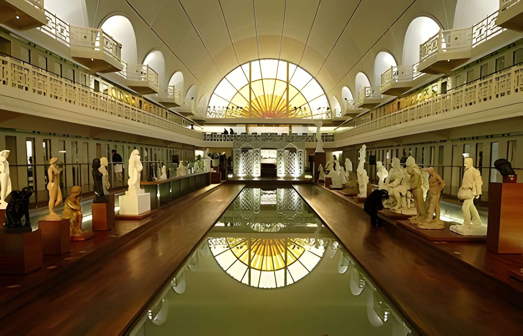 La Piscine musée d'art et d'industrie André-Diligent à Roubaix intérieur du musée