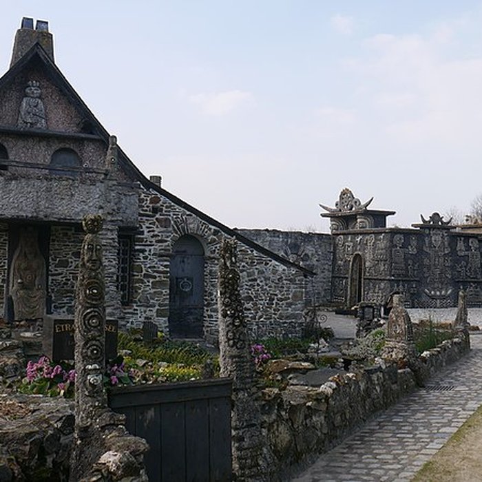 Photo de Musée Robert-Tatin à Cossé-le-Vivien