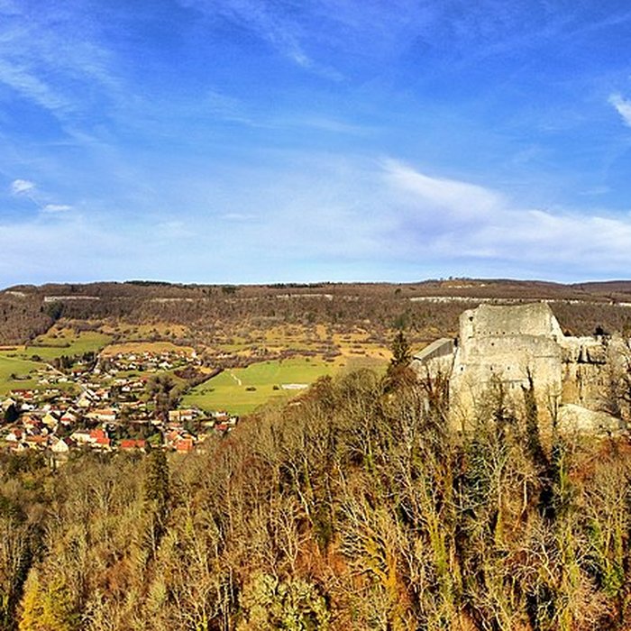 Photo de Château de Scey également sur commune de Chassagne-Saint-Denis