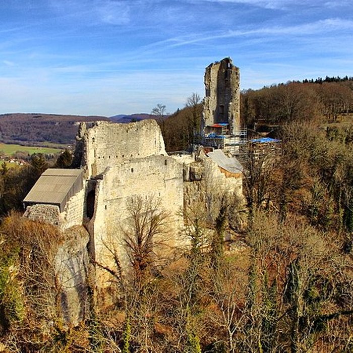 Photo de Château de Scey également sur commune de Chassagne-Saint-Denis
