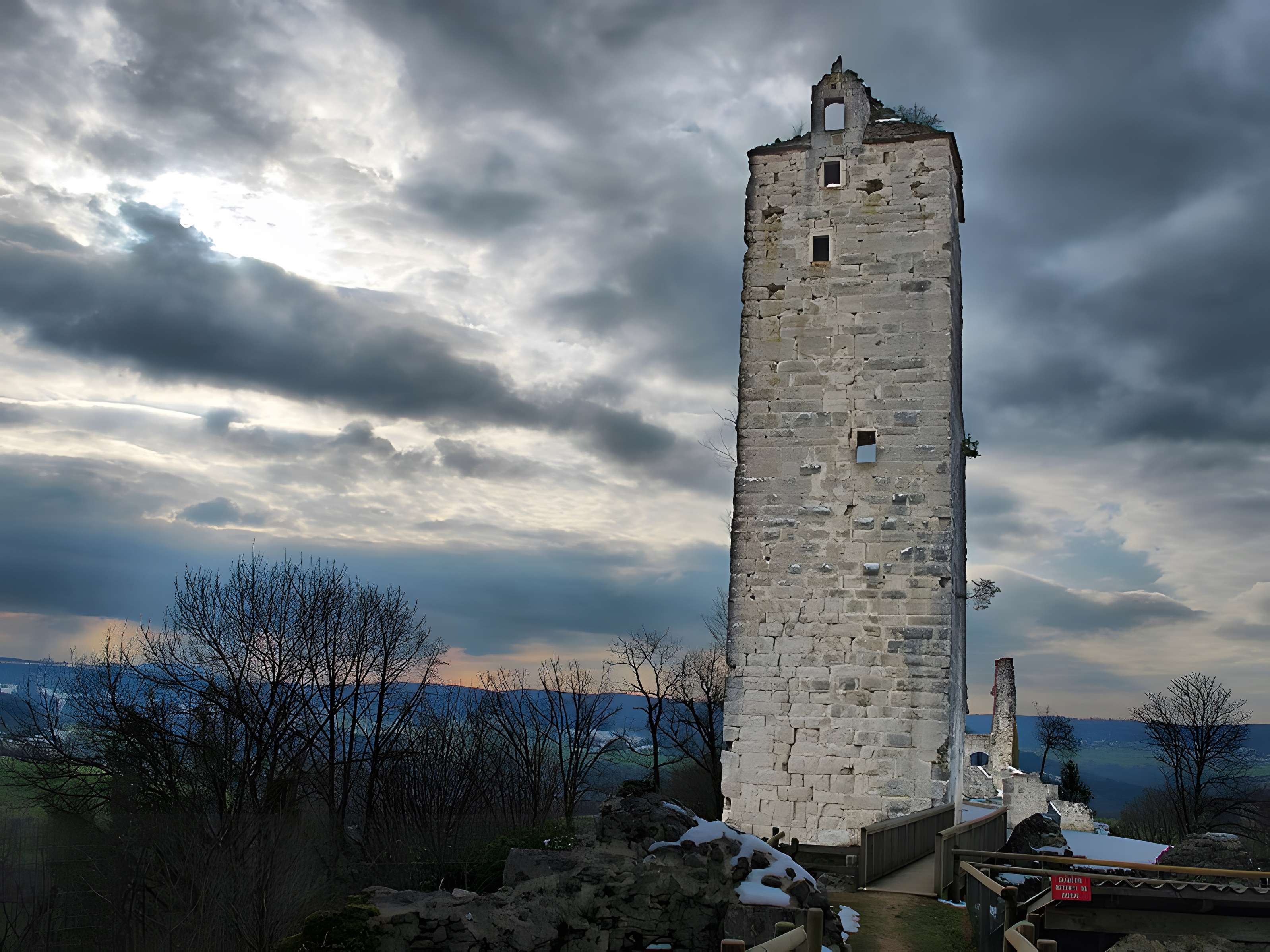 Château de Scey (également sur commune de Chassagne-Saint-Denis)