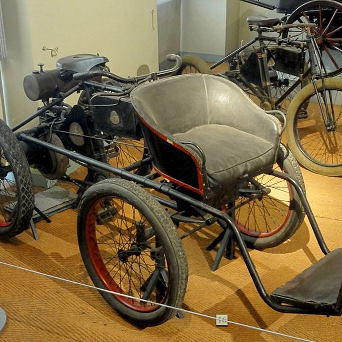 Photo de Musée national de la Voiture et du Tourisme à Compiègne