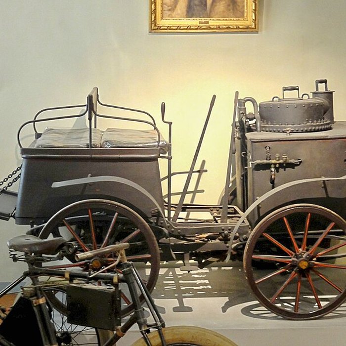 Photo de Musée national de la Voiture et du Tourisme à Compiègne