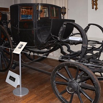 Musée national de la Voiture et du Tourisme à Compiègne