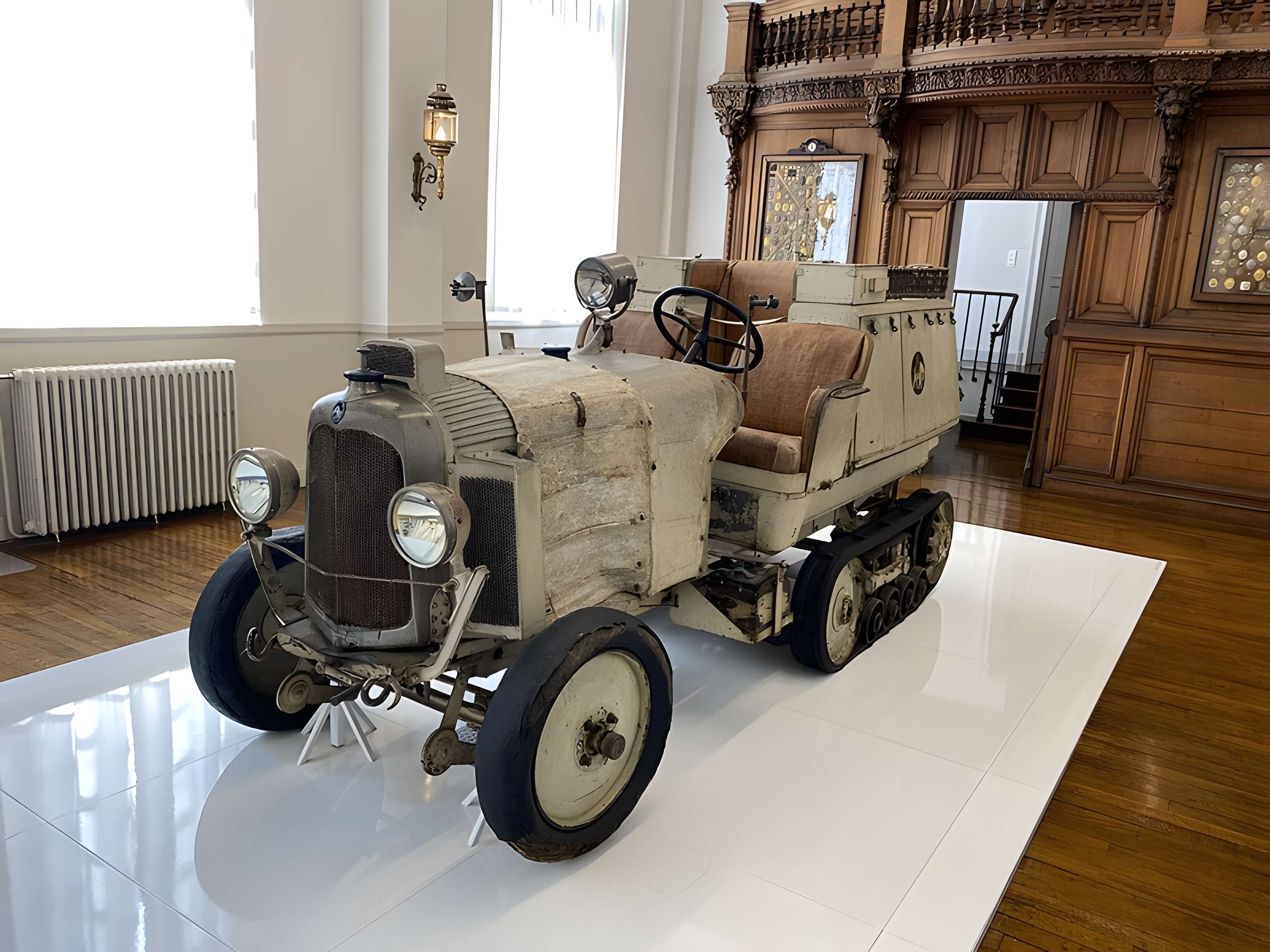 Musée national de la Voiture et du Tourisme à Compiègne