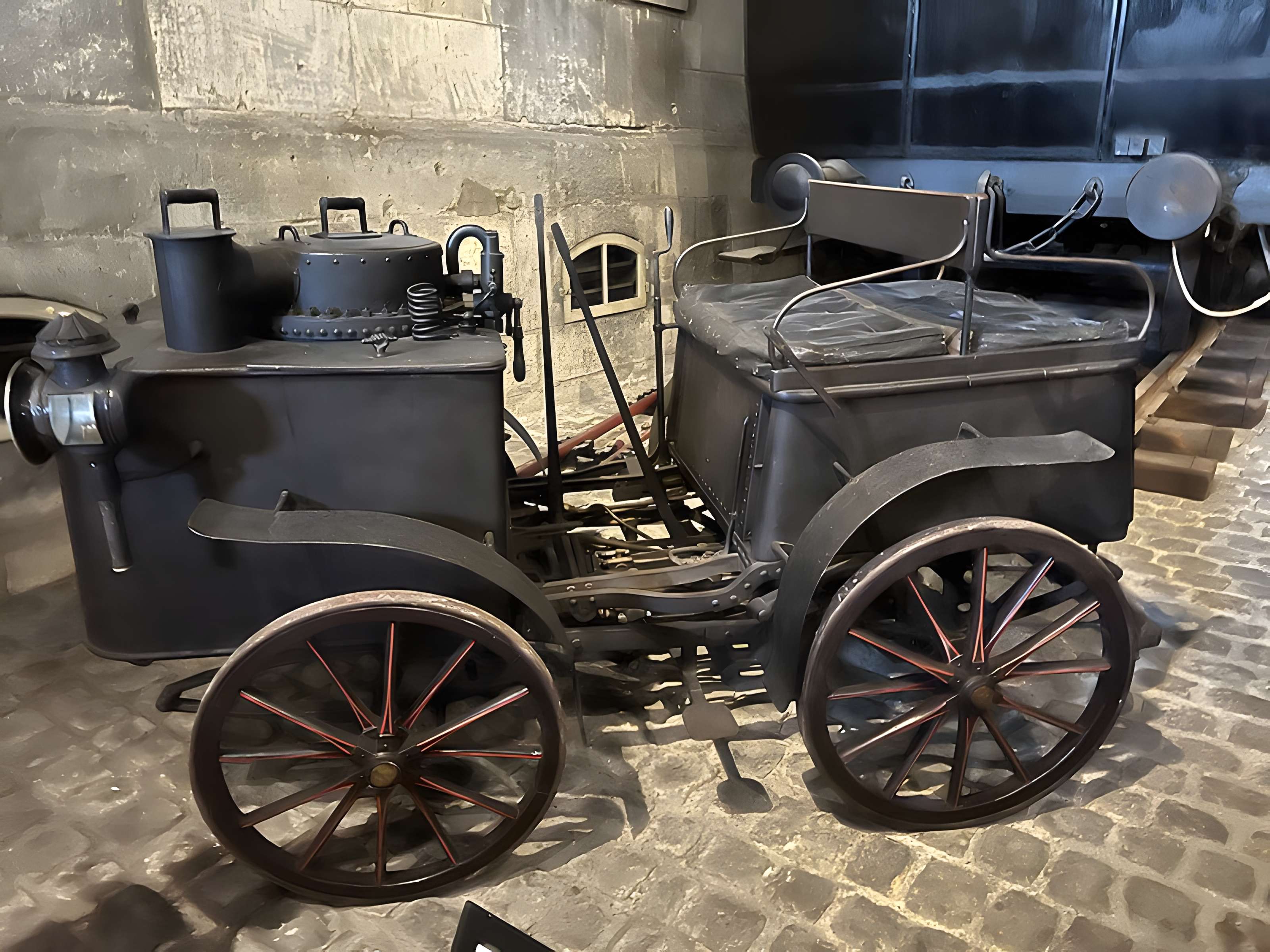 Musée national de la Voiture et du Tourisme à Compiègne