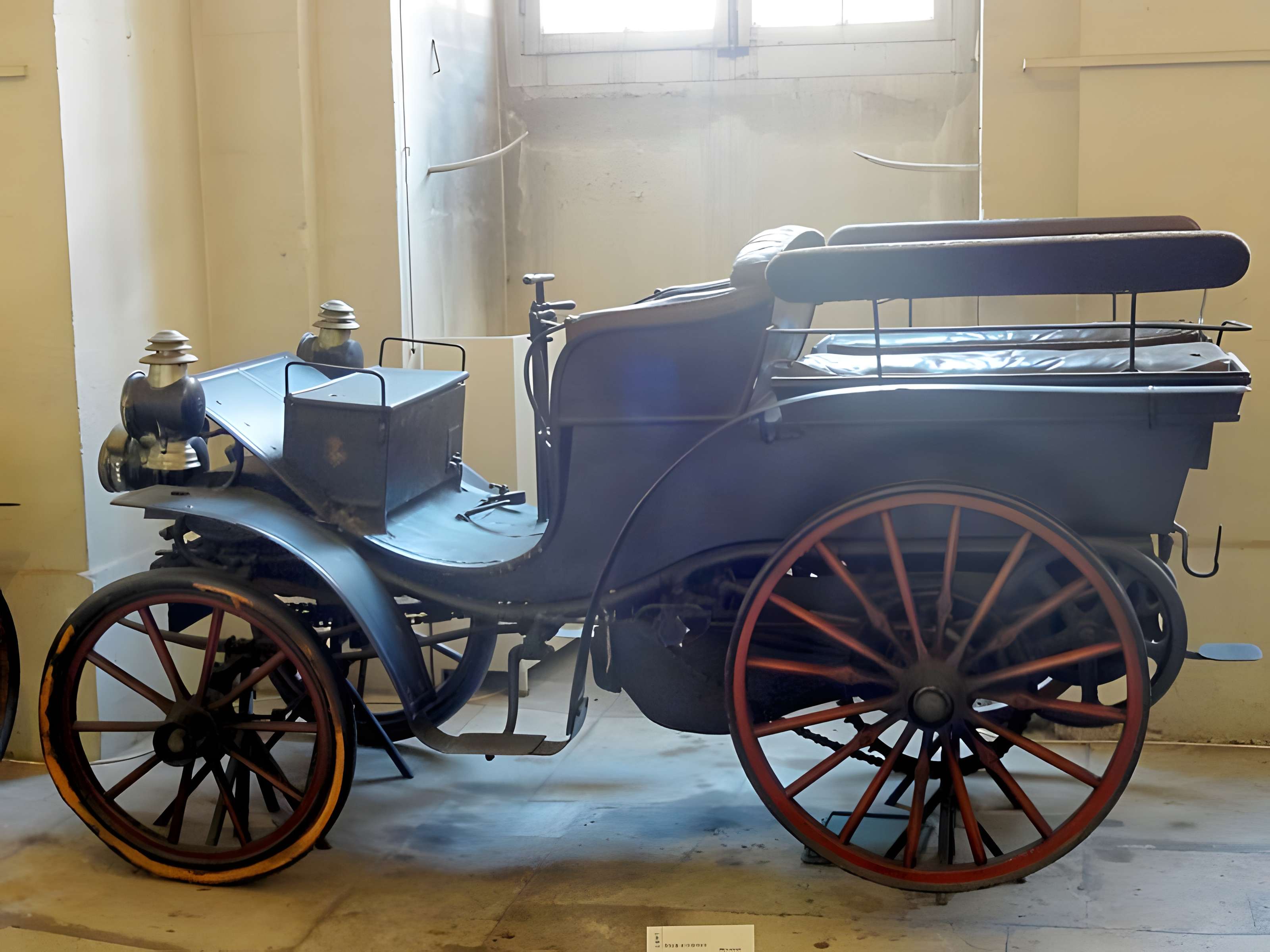 Musée national de la Voiture et du Tourisme à Compiègne