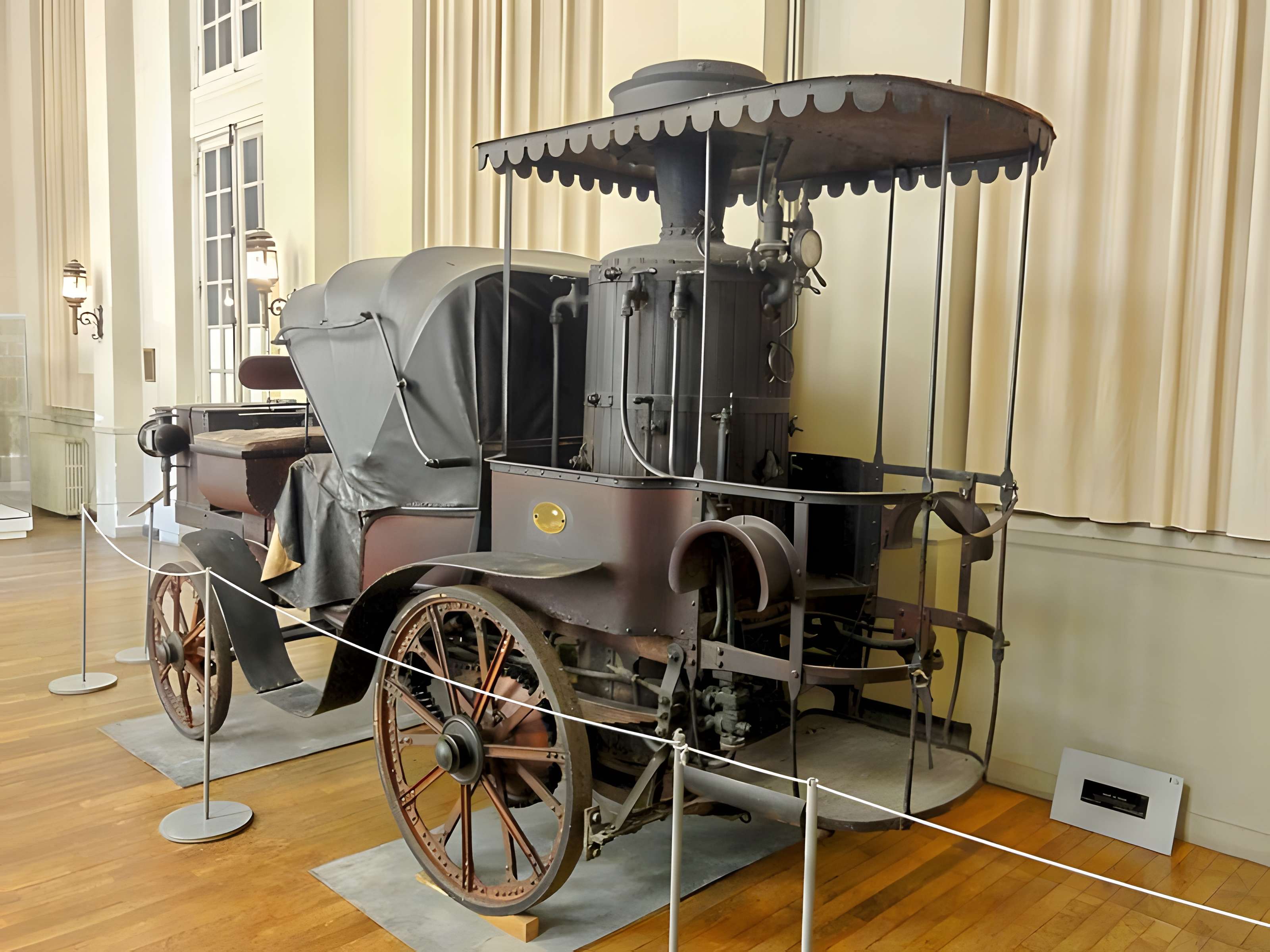 Musée national de la Voiture et du Tourisme à Compiègne
