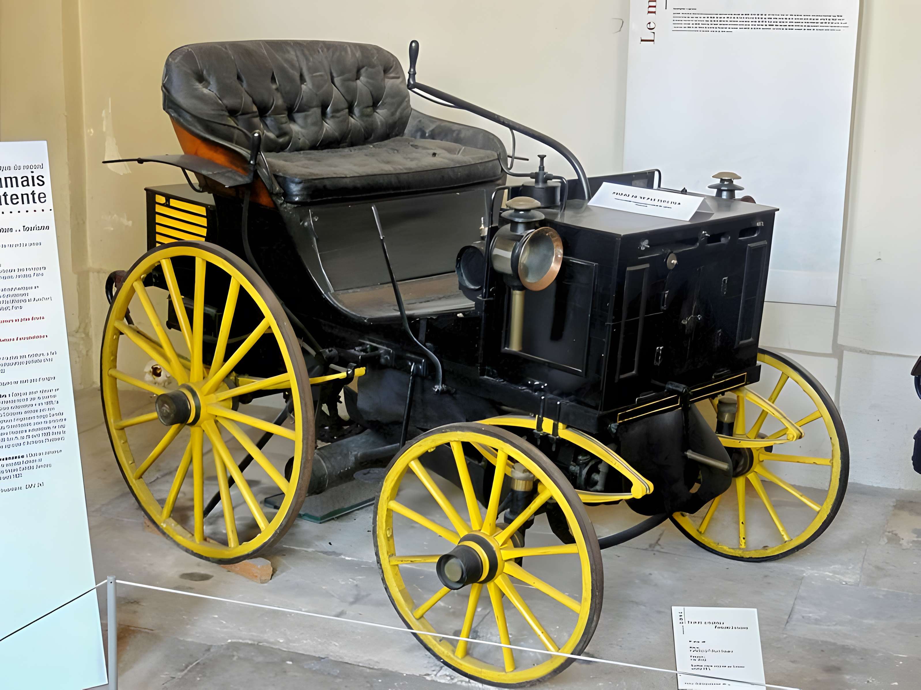 Musée national de la Voiture et du Tourisme à Compiègne