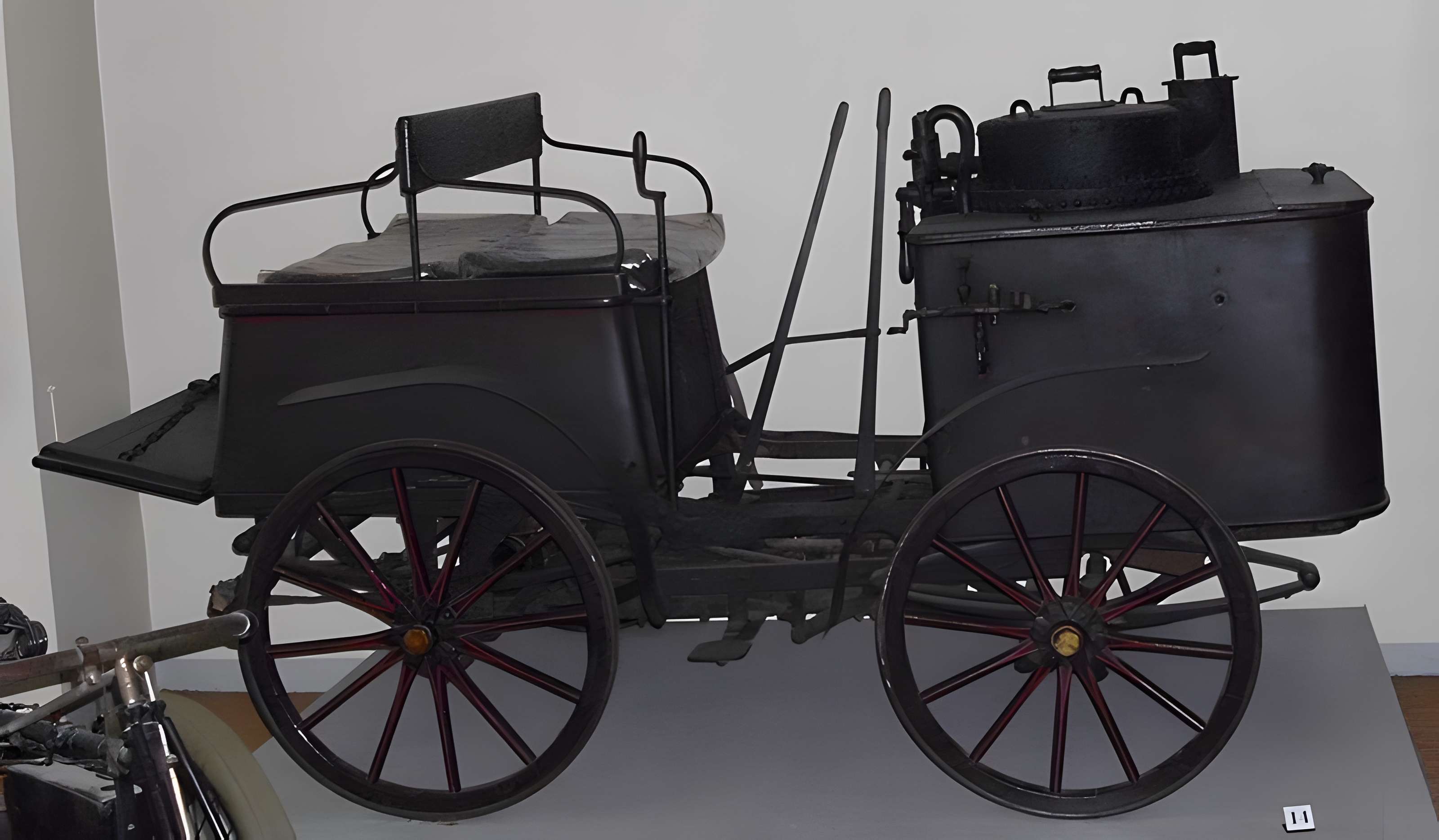 Musée national de la Voiture et du Tourisme à Compiègne