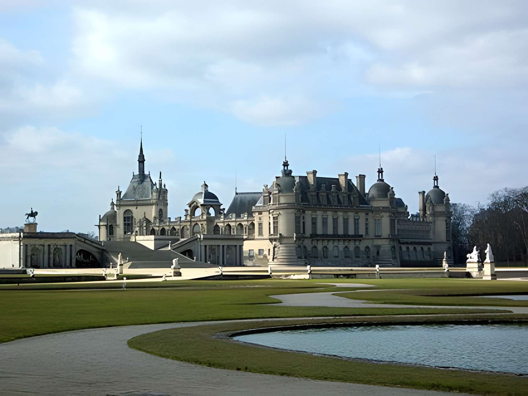 Musée Condé à Chantilly extérieur du musée