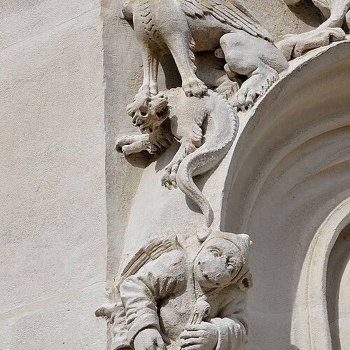Photo de Ancien palais épiscopal, ancien palais de justice, actuellement musée départemental de lOise