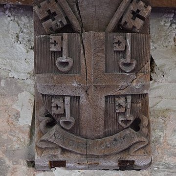 Ancien palais épiscopal, ancien palais de justice, actuellement musée départemental de lOise