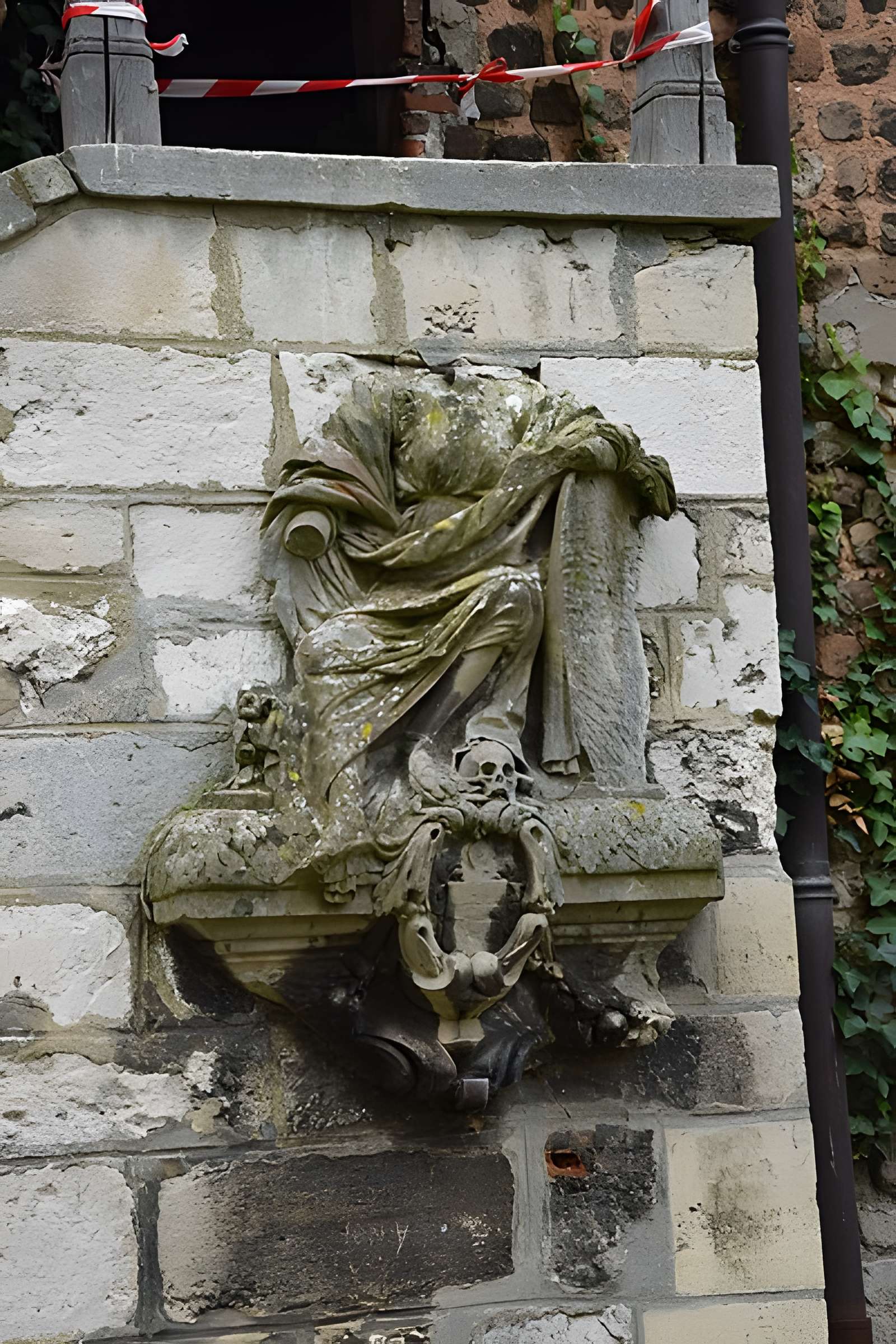 Ancien palais épiscopal, ancien palais de justice, actuellement musée départemental de l'Oise