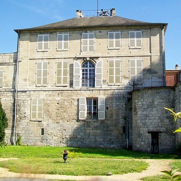 Musée Gallé-Juillet à Creil