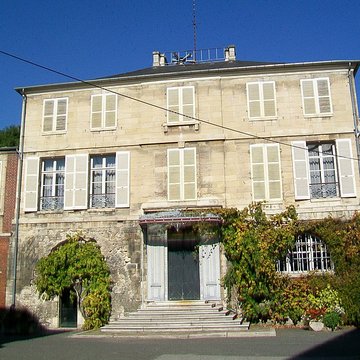 Musée Gallé-Juillet à Creil