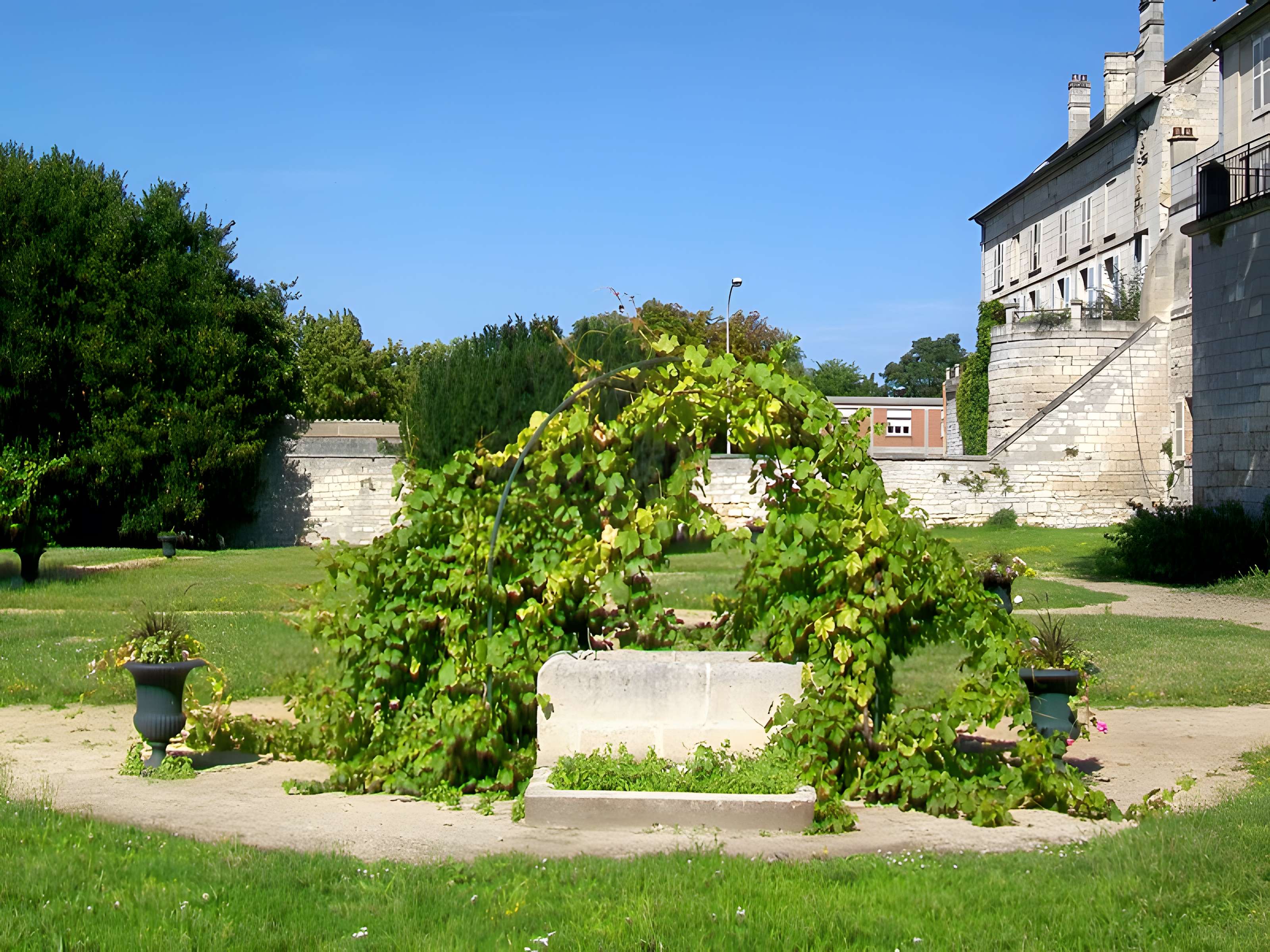 Musée Gallé-Juillet à Creil