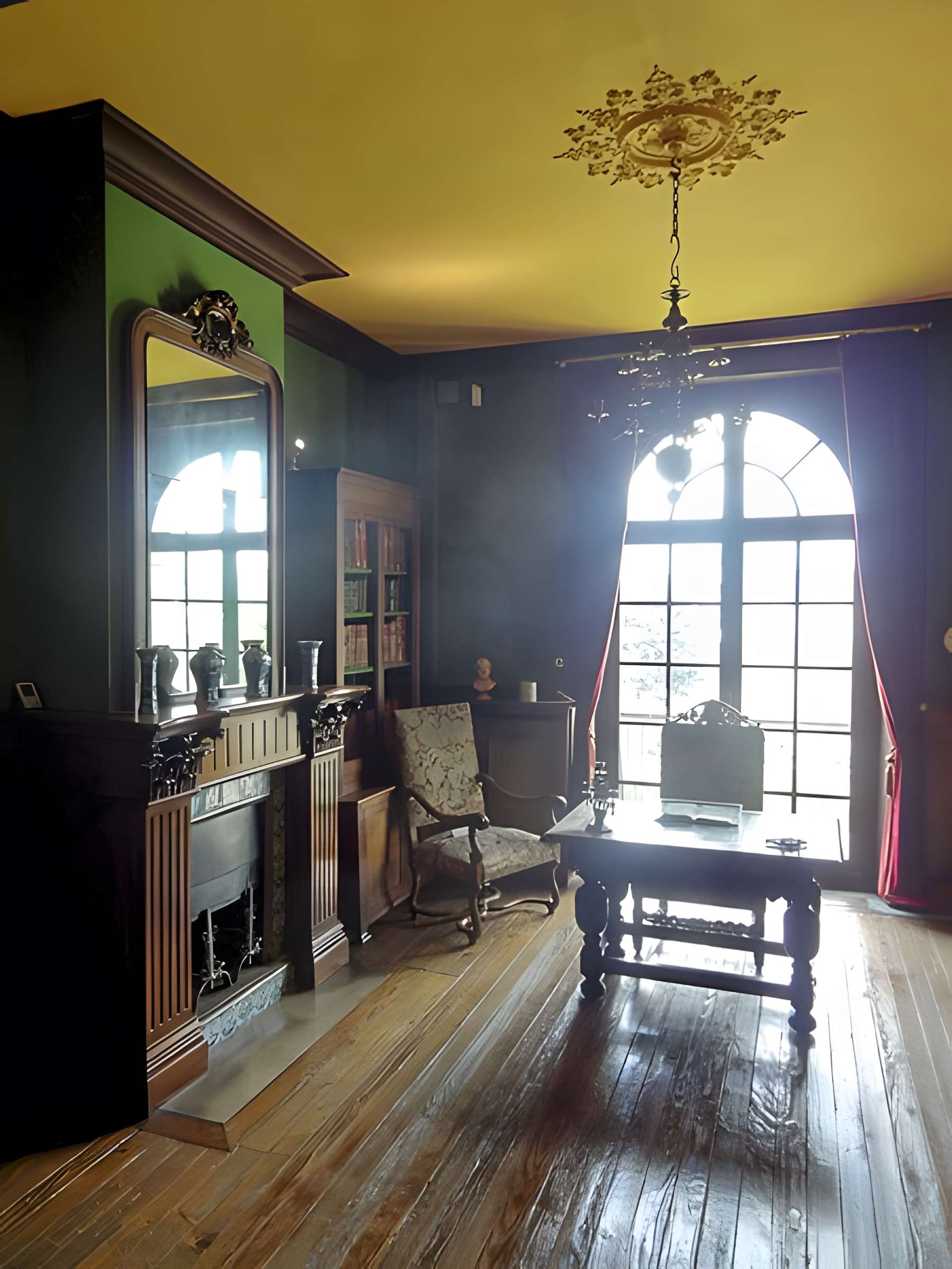 Musée Gallé-Juillet à Creil