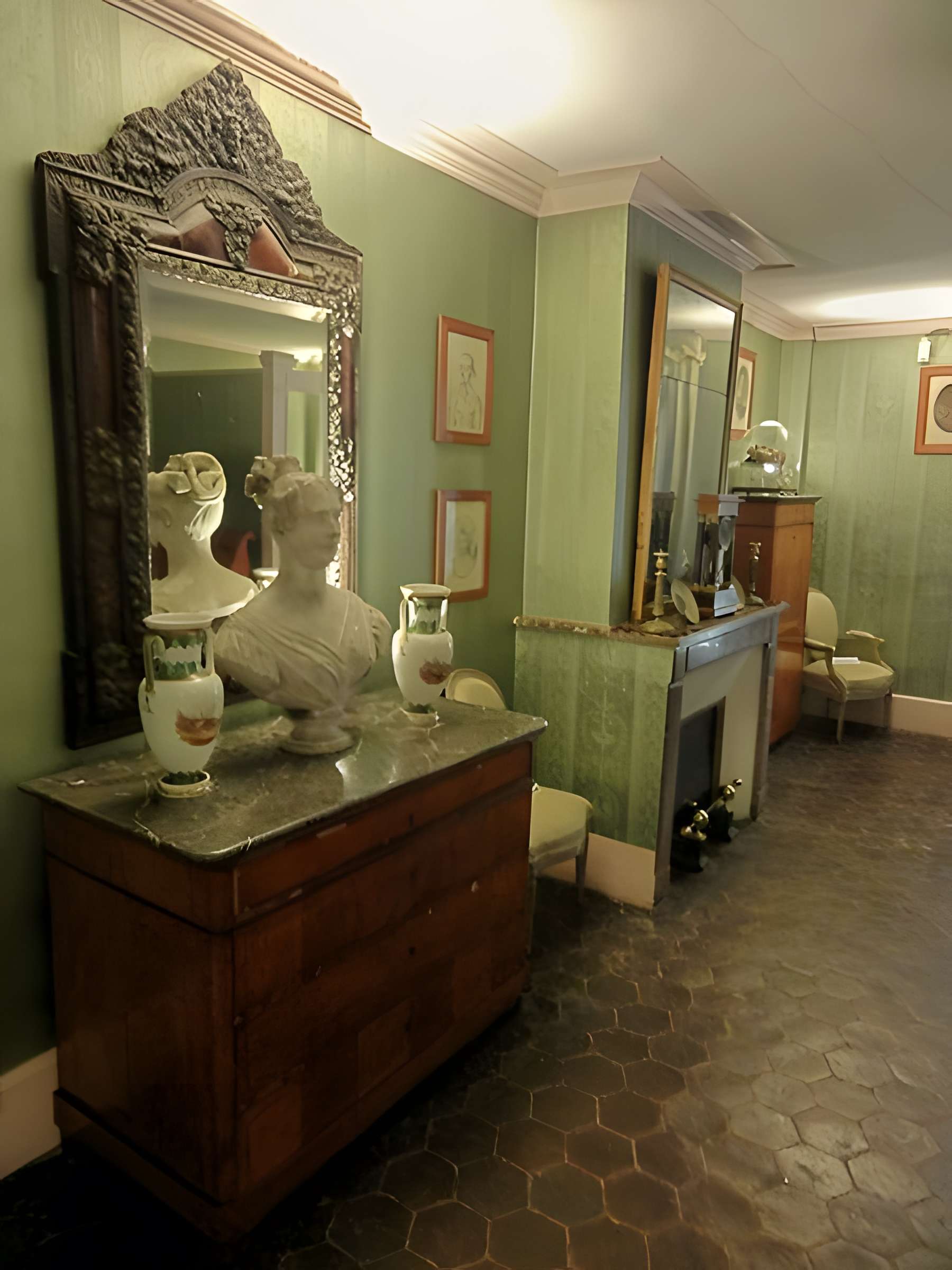 Musée Gallé-Juillet à Creil