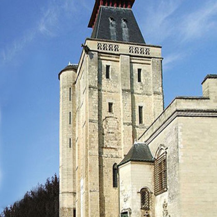 Photo de Le Beffroi - musée Boucher de Perthes - Manessier