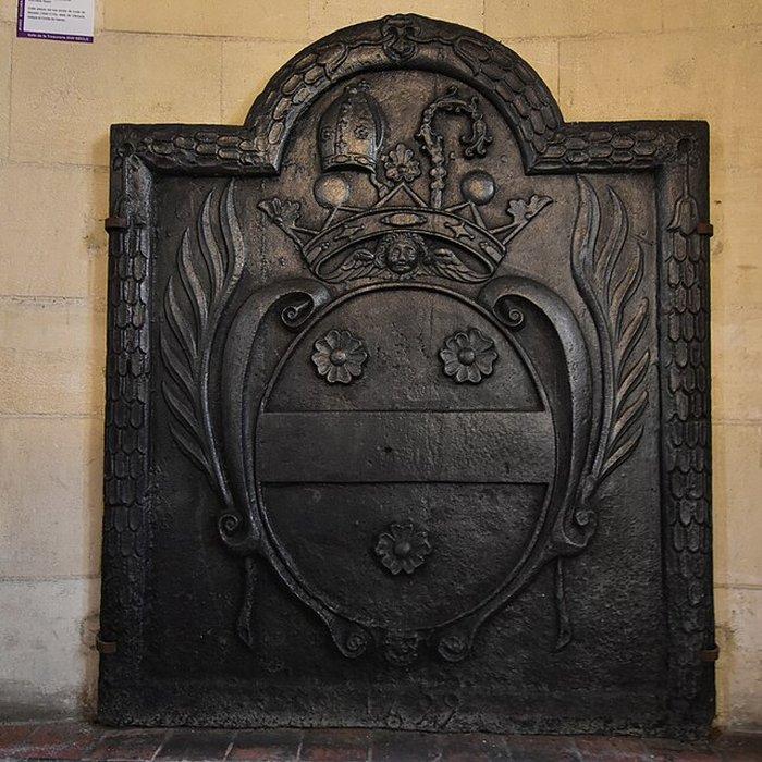 Photo de Le Beffroi - musée Boucher de Perthes - Manessier